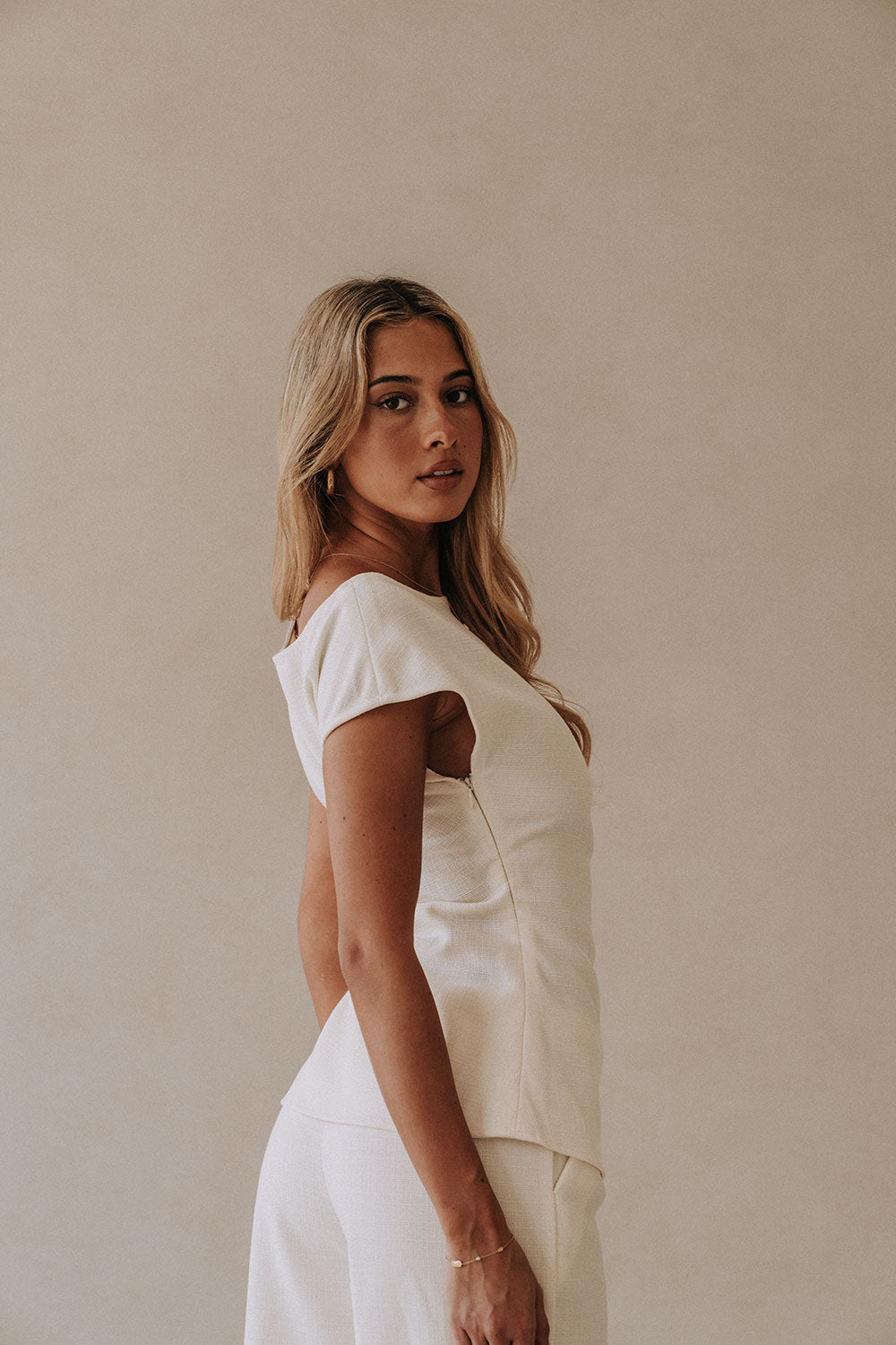 Cream Ruched Short Sleeve Zoya Top