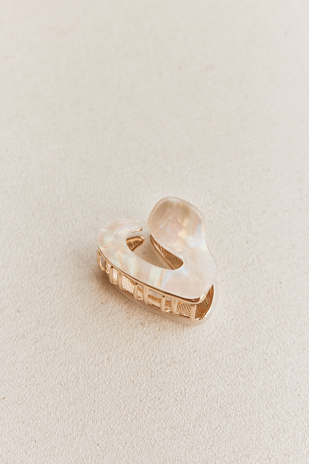 Arlet Claw Clip - Ivory