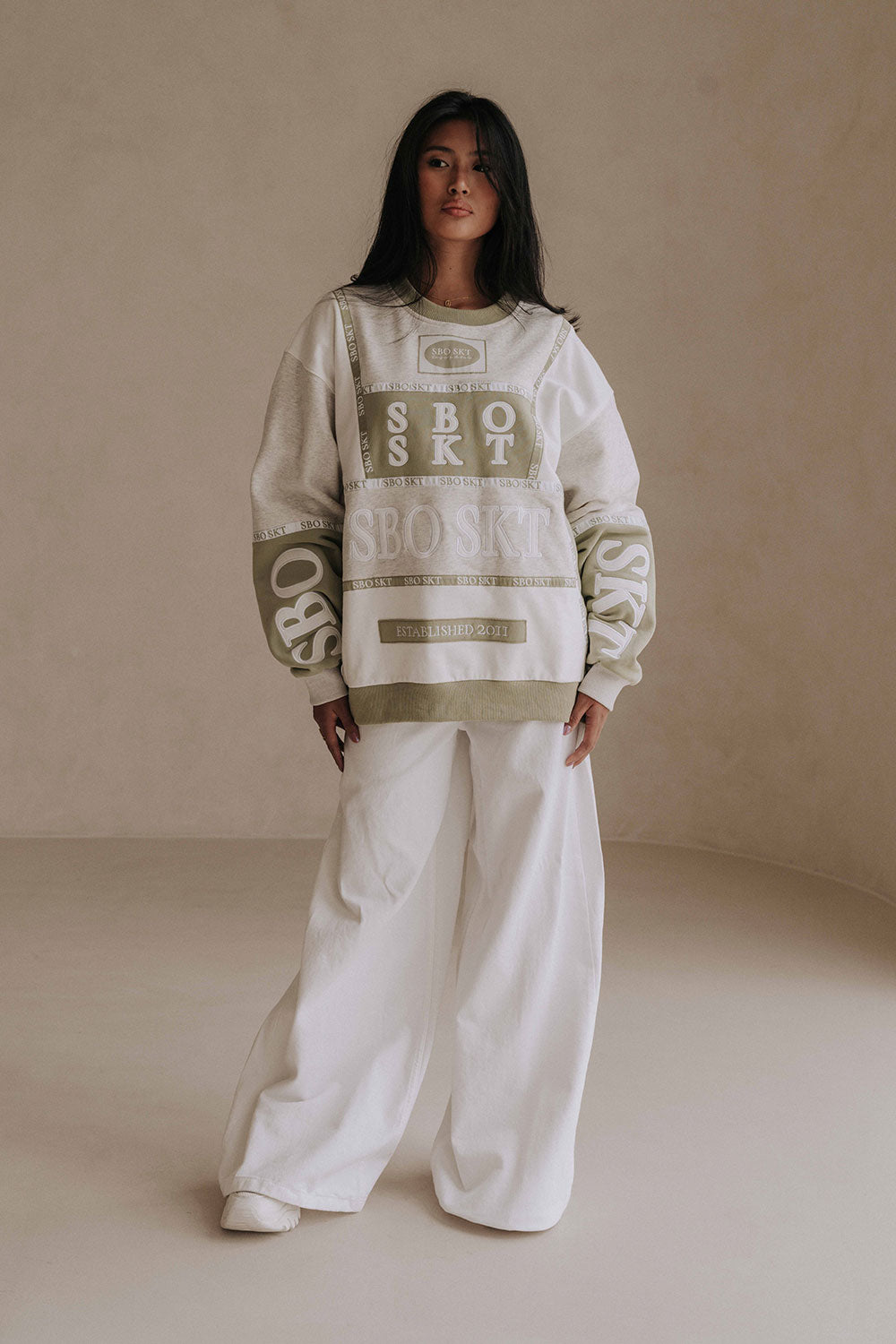 Arlon Oversized Vintager Sweater - Fleece, Green, Grey, White