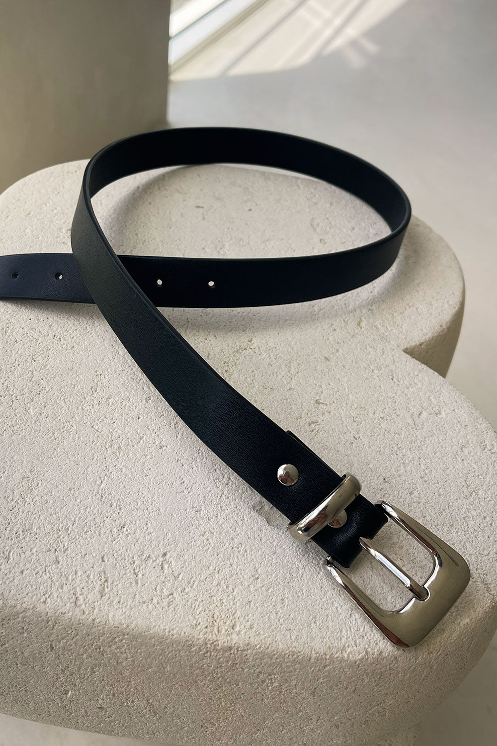Black Buckle Thin Style Kalani Belt
