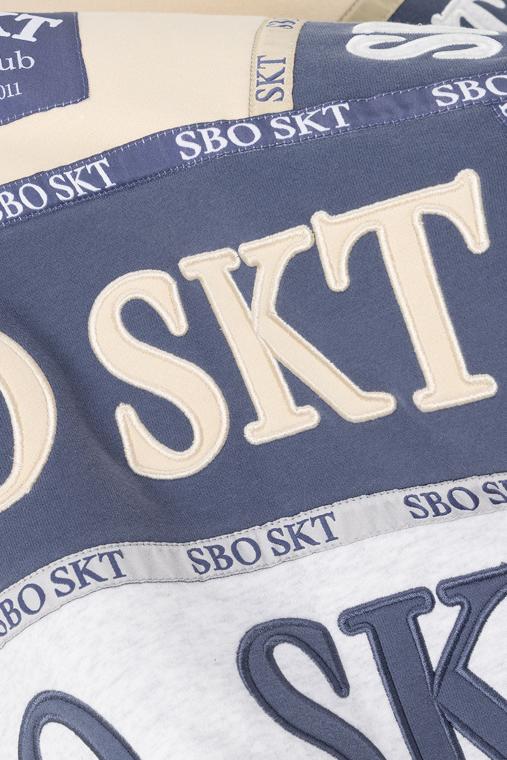 Stockholm Oversized Vintage Sweater - Fleece Blue, Cream, Grey