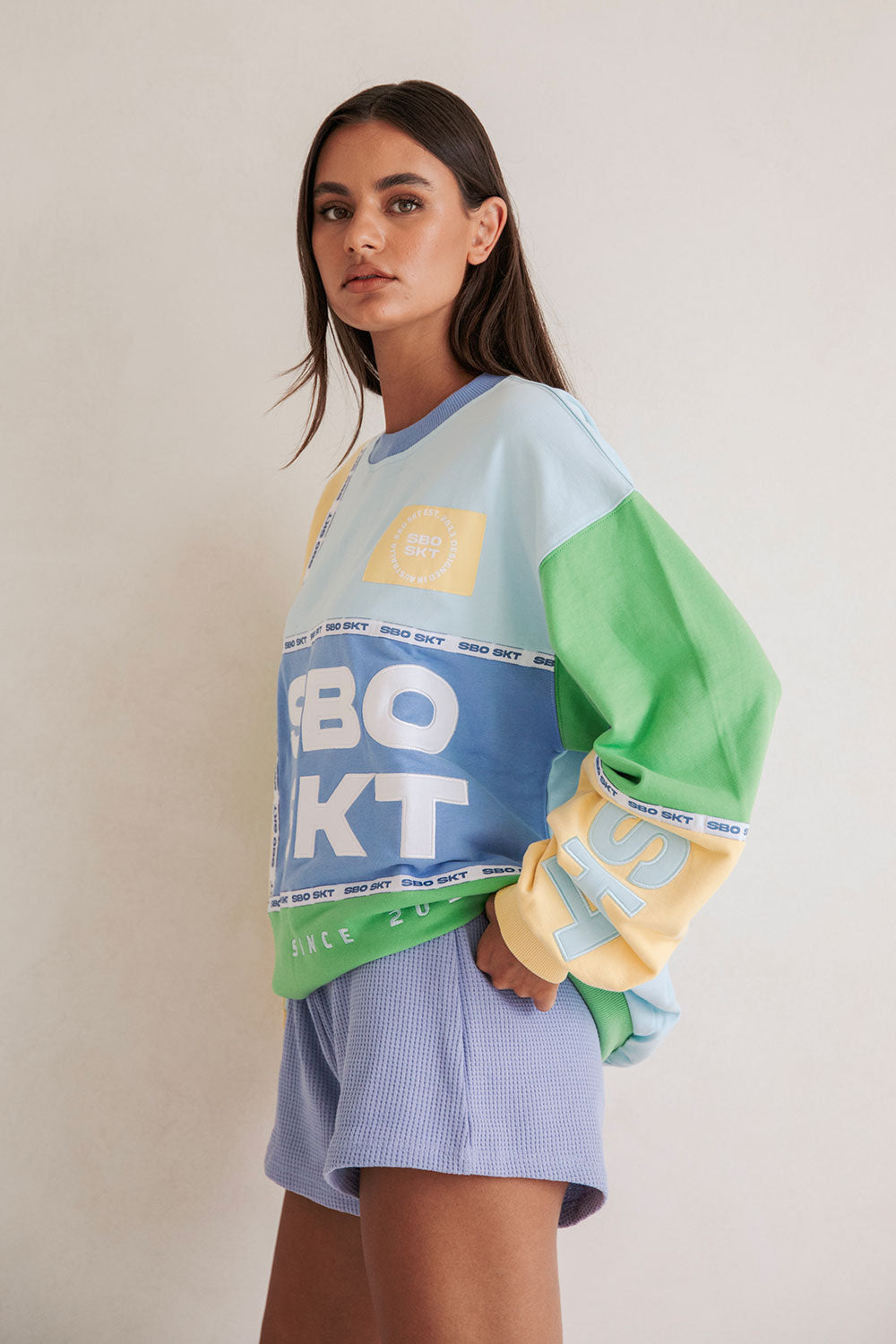 Hourglass Oversized Vintage Sweater - Blue Yellow Green