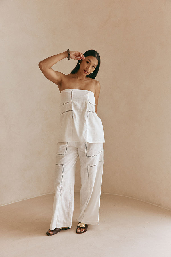 White Cheesecloth Strapless Flouncy Carissa Top