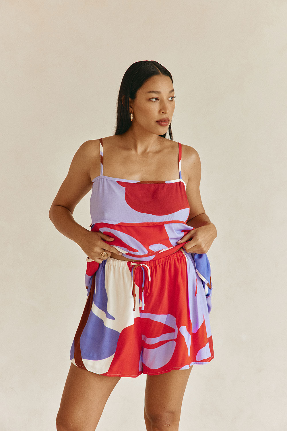 Valley Red Print Elastic Drawstring Vian Shorts