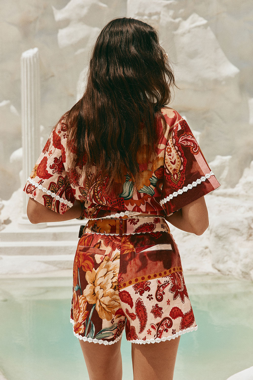 Red Floral Barocca Print Belt Bia Shorts
