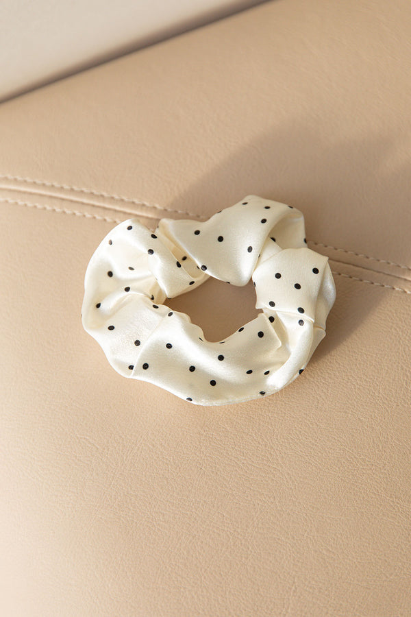 Speck Scrunchie - White