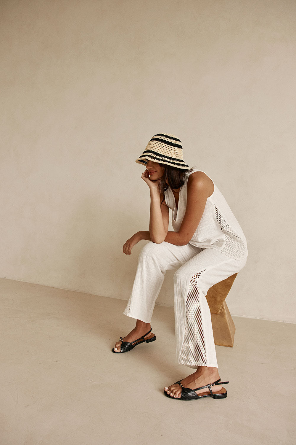 White Elastic Drawstring Relaxed Ditta Pants