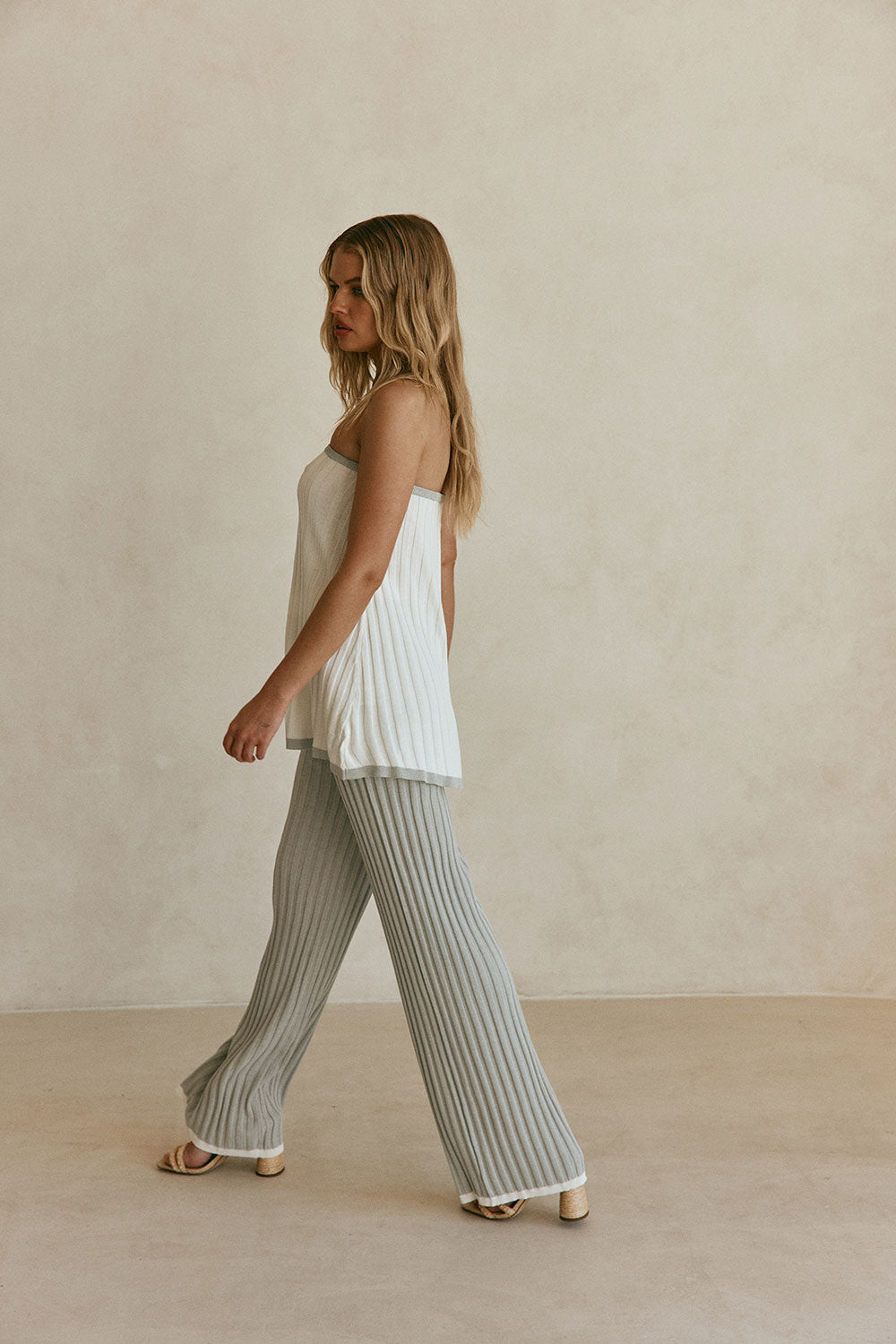 White Woven Ribbed Strapless Winnie Top