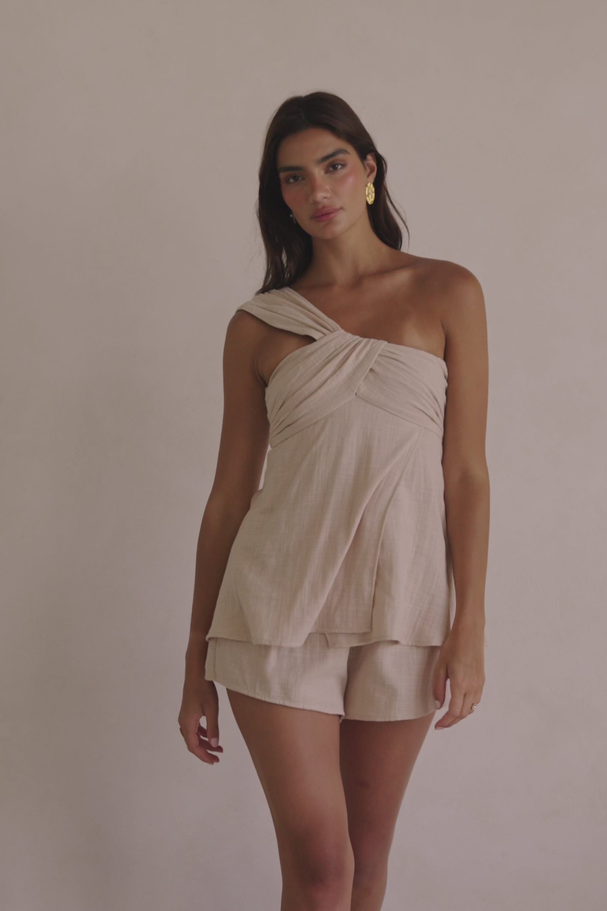 Taupe Elastic Drawstring Aramika Shorts